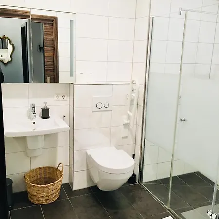 Spacious Modern Flat 100m2 In The Heart Of The Center *